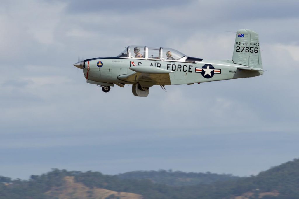 Beechcraft T-34A Mentor VH-XUS in action at Red Thunder 2018 airshow.