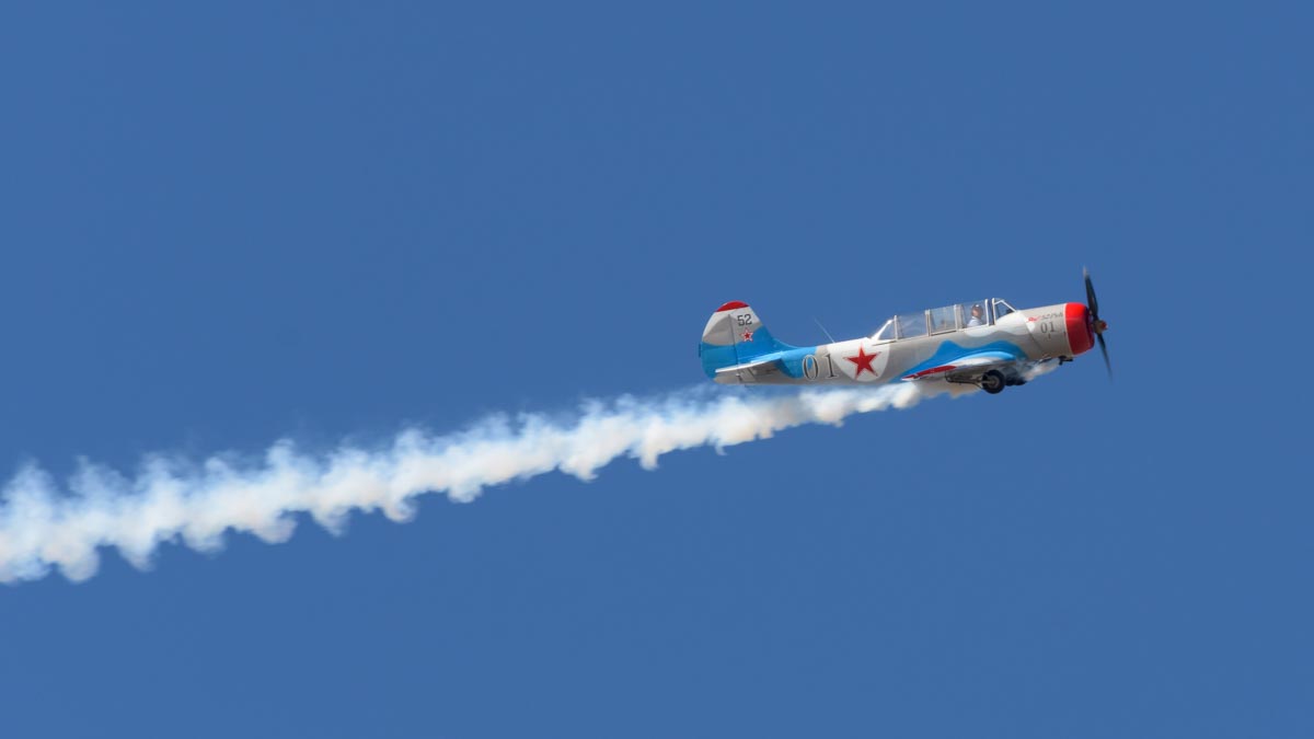Yakovlev Yak-52 VH-YFO in action at Red Thunder 2018 airshow.