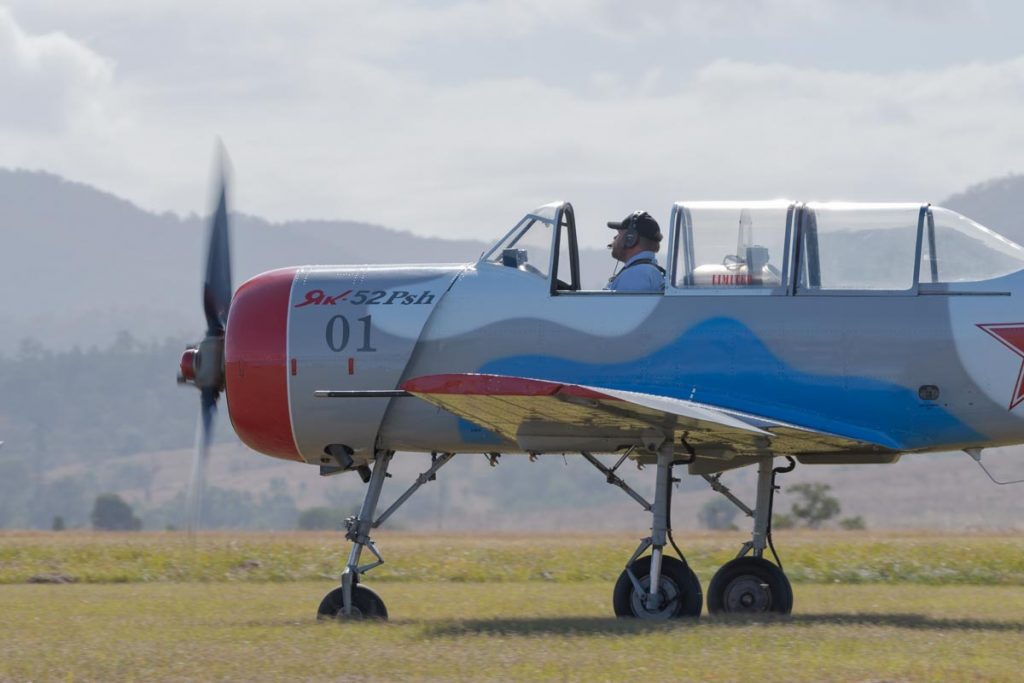 Yakovlev Yak-52 VH-YFO in action at Red Thunder 2018 airshow.