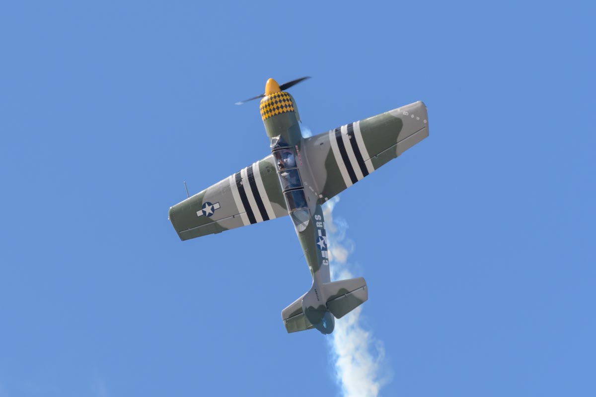 Yakovlev Yak-52 VH-YRO in action at Red Thunder 2018 airshow.