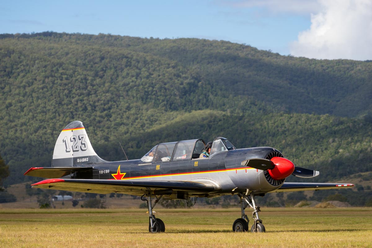 Yakovlev Yak-52 VH-UHO in action at Red Thunder 2018 airshow.