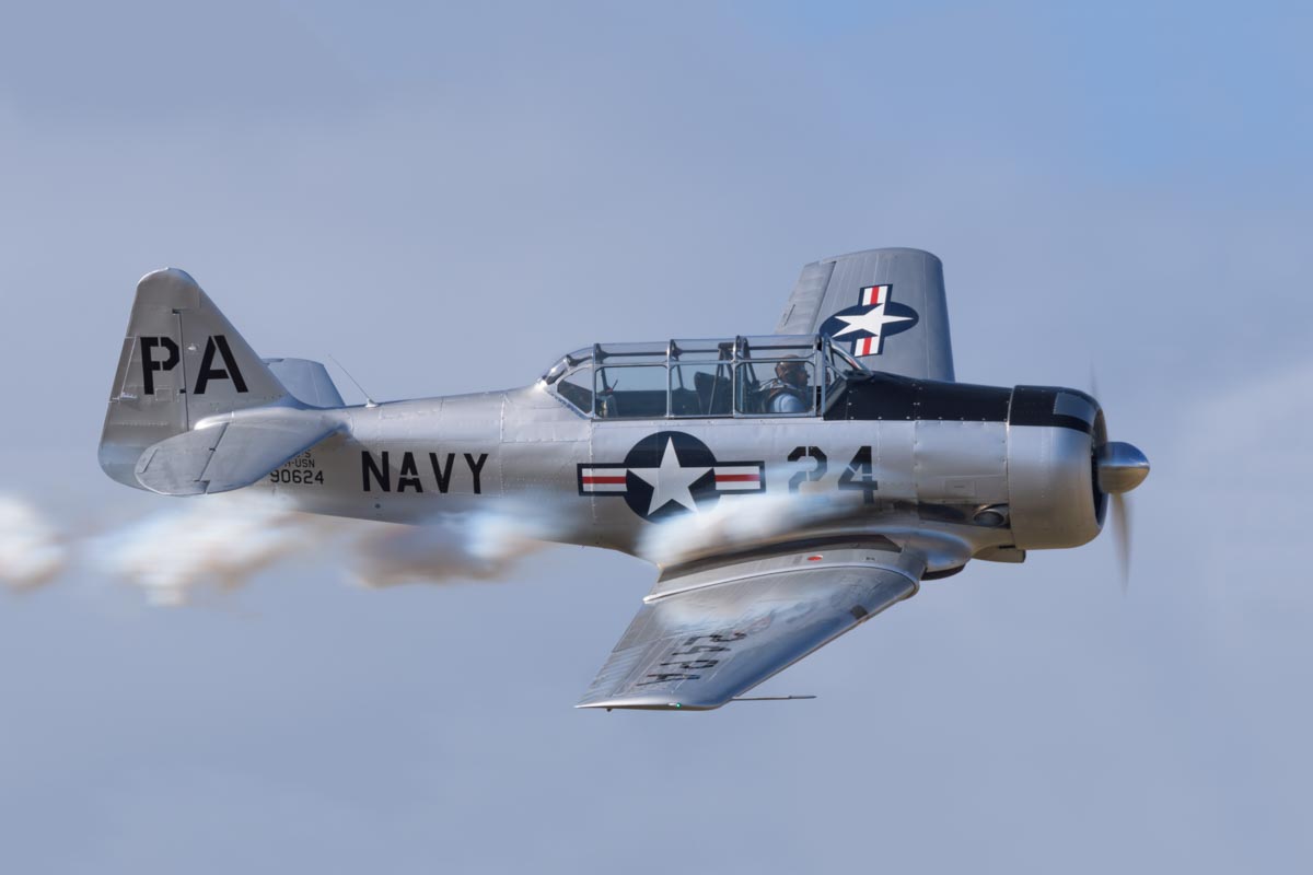 North American SNJ-5 Texan VH-USN in action at Red Thunder 2018 airshow.