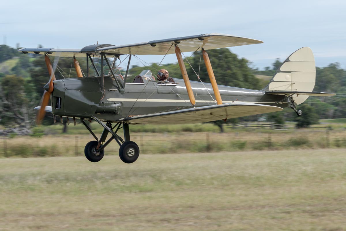 De Havilland DH.82A Tiger Moth VH-FAG landing approach at the Airsport Qld breakfast fly-in.