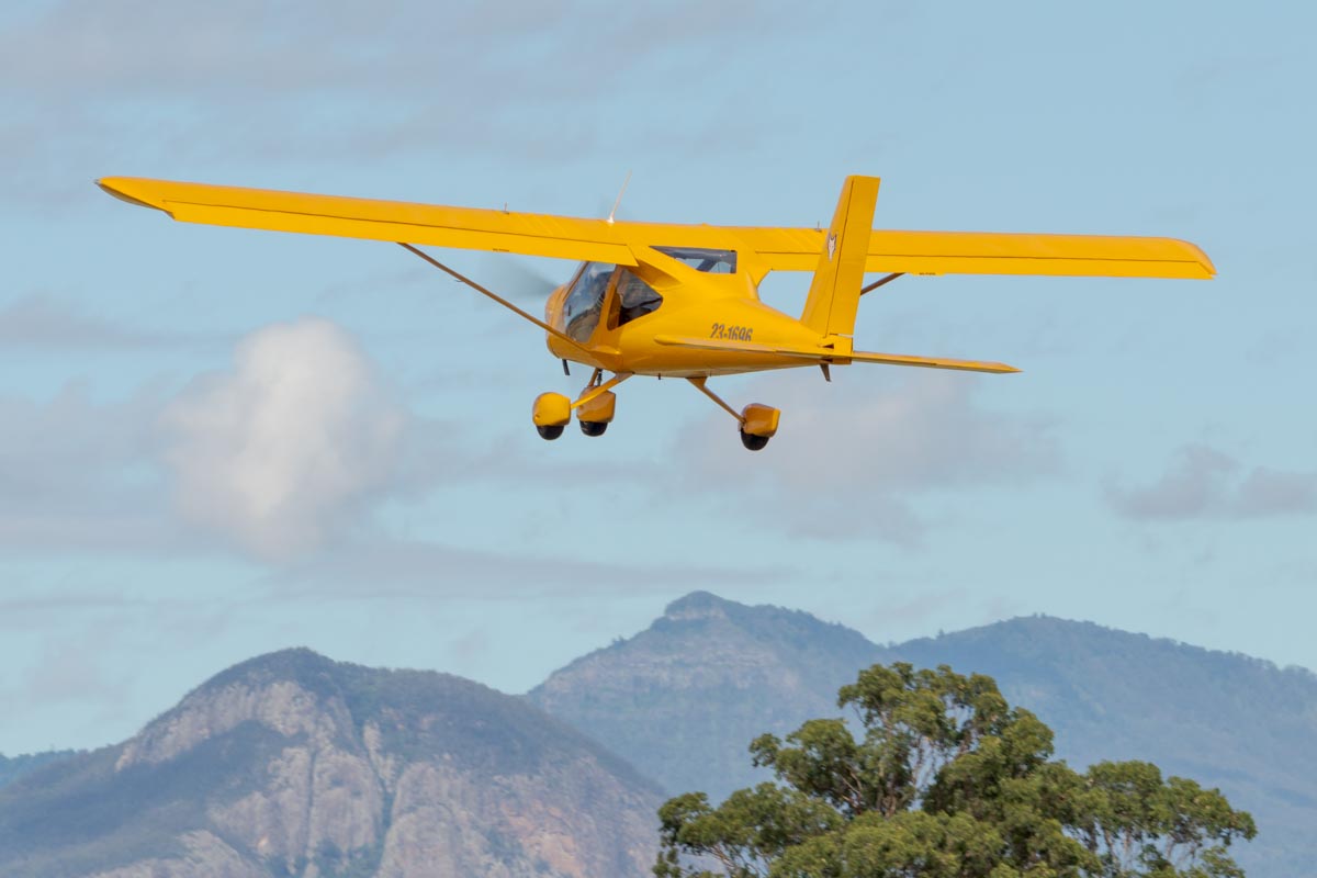 Aeroprakt A-32 Vixxen 23-1696 takes off at the Airsport Qld breakfast fly-in.