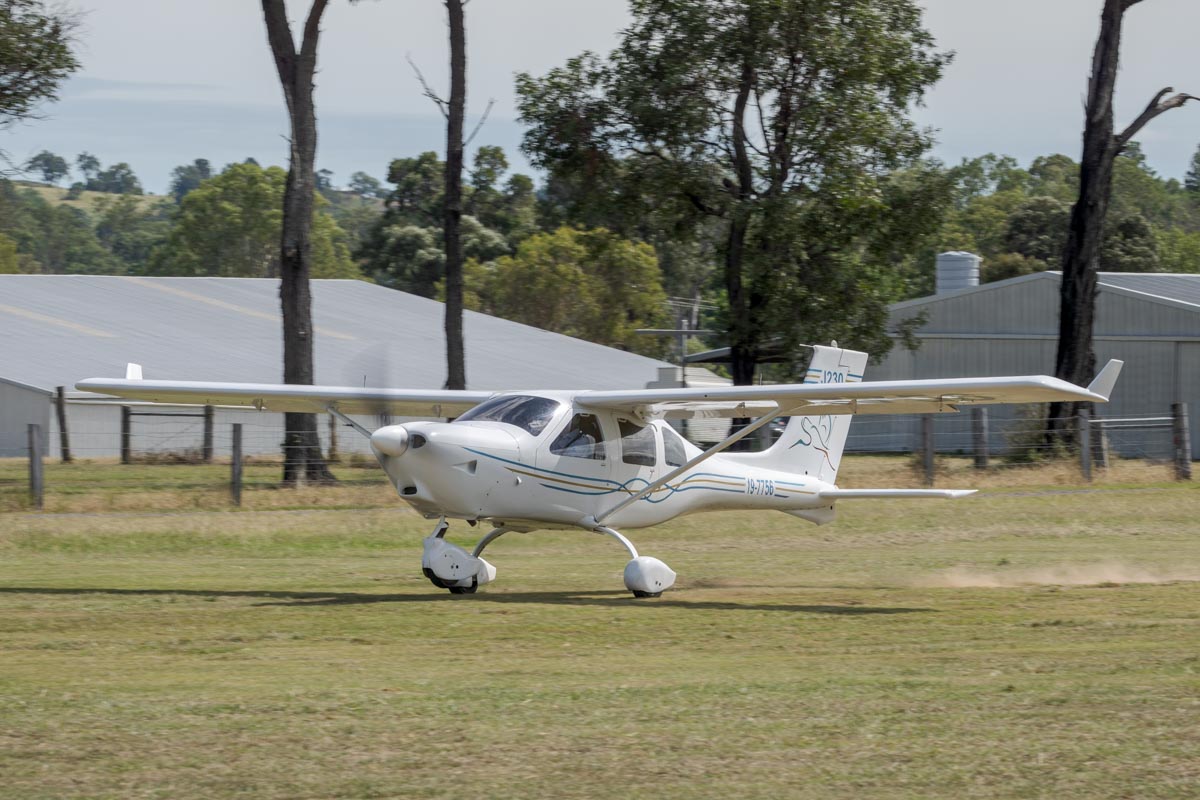 Jabiru J230-D 19-7756 takes off at the Airsport Qld breakfast fly-in.